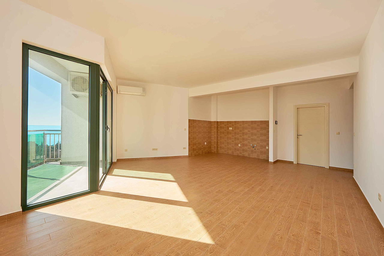 Apartments with sea views in a new building in Becici